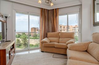 Etagenwohnung  Avenida avenida compositor luis de narváez. Espectacular vivienda con vistas de todo. rotonda europa.