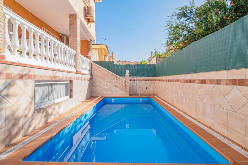 Foto 0c2a5abb-7128-4f2f-9740-130fcf828927. Casa aparellada amb calefacció aparcament piscina a Jun