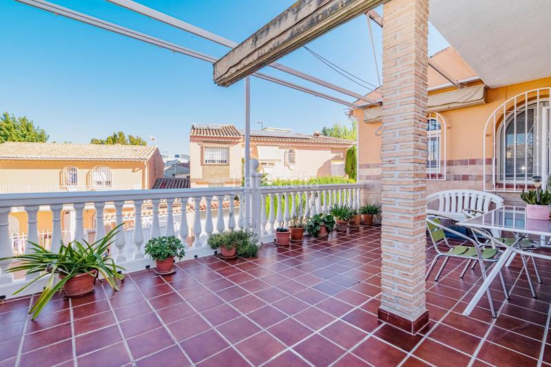 Foto f44e1033-e50c-4ca9-afa2-fea67825ce96. Casa aparellada amb calefacció aparcament piscina a Jun