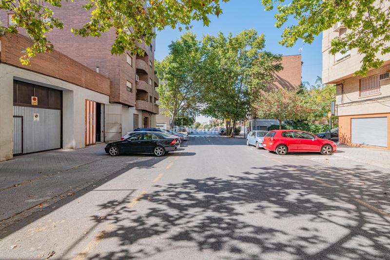 Foto 0b05c198-7936-4853-a8c6-5759488fb841. Local comercial a La Cruz Granada