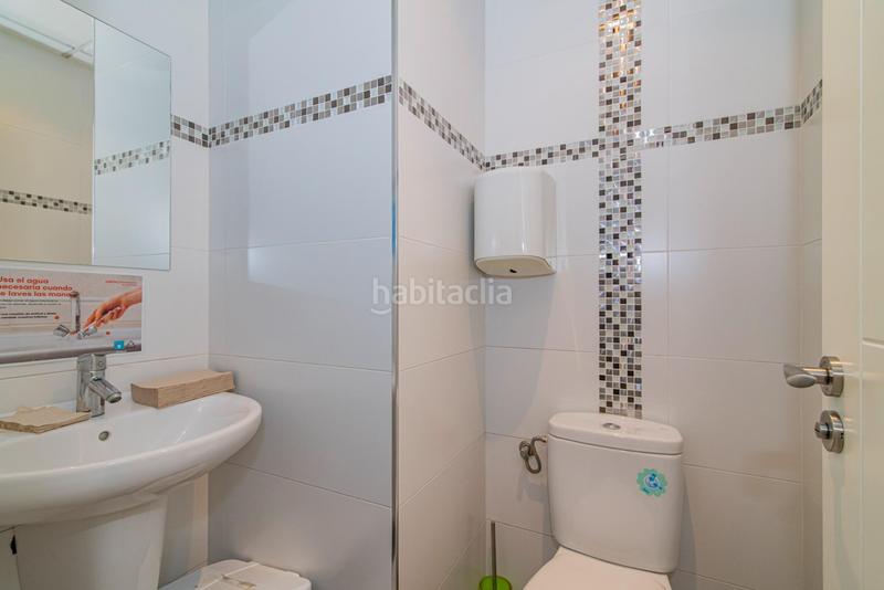 Foto 01a48518-f922-4d31-b0ec-98fc0b5e0e12. Local commercial dans Av. F. Garcia Lorca - Nueva Estación Autobuses Granada