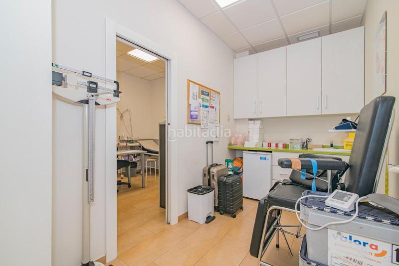 Foto 4271176f-f1ac-4214-b156-7d2f70dad0af. Local commercial dans Av. F. Garcia Lorca - Nueva Estación Autobuses Granada