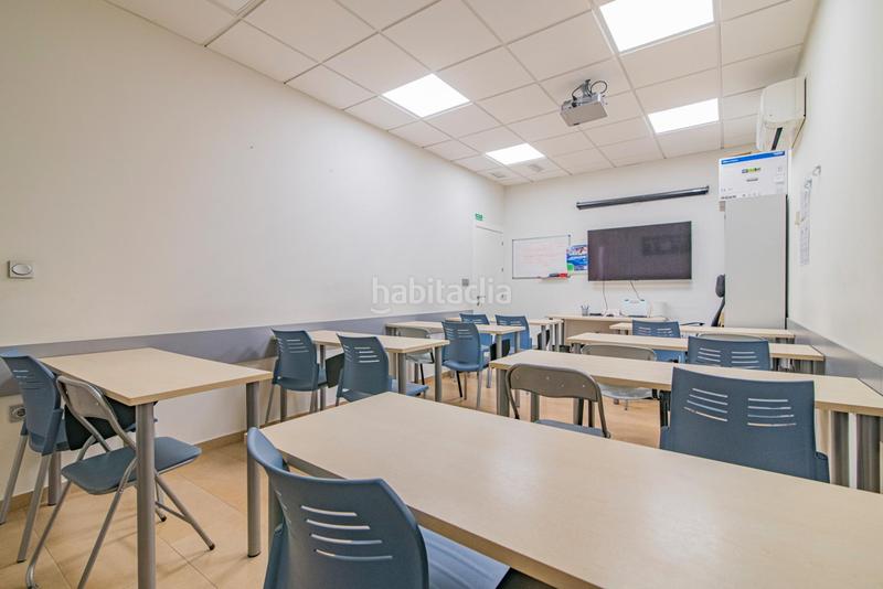 Foto 45f2314c-4d85-4a8d-a662-6b5562510ff8. Local commercial dans Av. F. Garcia Lorca - Nueva Estación Autobuses Granada