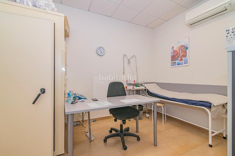 Foto 4deec2f6-e3db-42c1-abc5-9714587951fc. Local commercial dans Av. F. Garcia Lorca - Nueva Estación Autobuses Granada