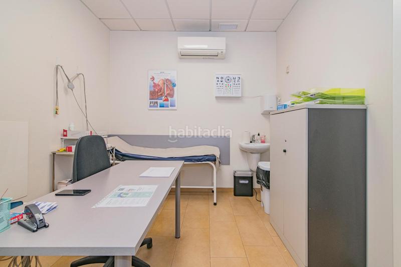 Foto 5114e130-265f-4b2d-8ff1-1fe013ad1c60. Local commercial dans Av. F. Garcia Lorca - Nueva Estación Autobuses Granada