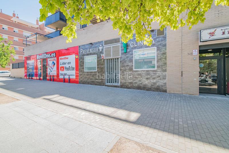 Foto a7d03e21-48b1-4097-a727-1e0f7ad0e57e. Local commercial dans Av. F. Garcia Lorca - Nueva Estación Autobuses Granada
