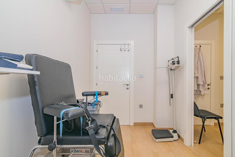 Foto f3039d40-2b95-413b-8214-34e479c631d2. Local commercial dans Av. F. Garcia Lorca - Nueva Estación Autobuses Granada