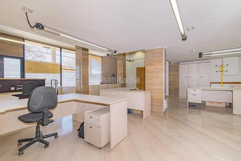 Foto 60449d5e-280b-4c40-9532-224ef7b3bb41. Locale commerciale in avenida andalucia in Cerrillo de Maracena - Periodistas Granada