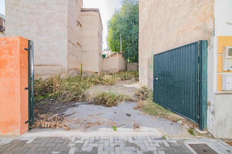 Foto 1e5ceaa4-2dcd-4106-b405-f57d9bdfabac. Terrain résidentiel dans calle campanario 21 dans Cájar