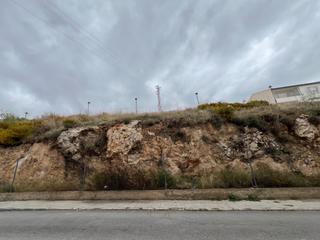 Terrain résidentiel  Calle castillejo. El lugar perfecto para construir tu hogar con vistas a la vega
