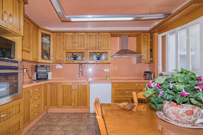 Foto 6dc1806b-cf16-4619-84d8-b2154cccb152. Casa bifamiliare con riscaldamento parcheggio in Híjar Gabias (Las)