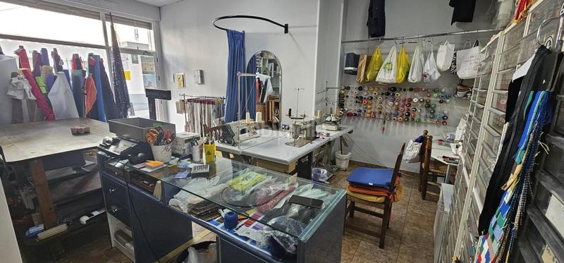 Foto b2e56f42-2bc2-4431-b93a-1ed2c2644390. Local comercial bonito local comercial en el corazon en Albolote