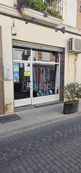 Foto bce0f8f3-cd10-46e4-af53-1df620b4f376. Local comercial bonito local comercial en el corazon en Albolote