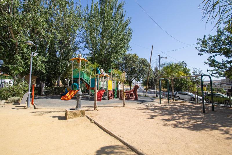 Foto 41a7e080-d6af-4d33-a40d-7f44a019f7ac. Business premise in Ayuntamiento Alhendín