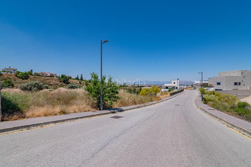 Foto f6ee456d-9318-4db0-8433-12e5835f3473. Terreny residencial a Altos de la Zubia Zubia (La)