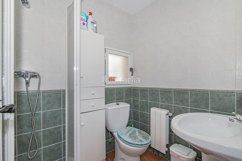 Foto af41ef71-9db1-4d65-be47-9d50a25c4ab4. Semi detached house with heating parking in Centro - Sagrario Granada