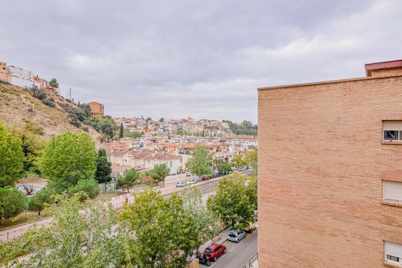 Foto ab26e73f-f9af-4377-b007-414f5adc5845. Etagenwohnung mit heizung in Crta. De la Sierra Granada