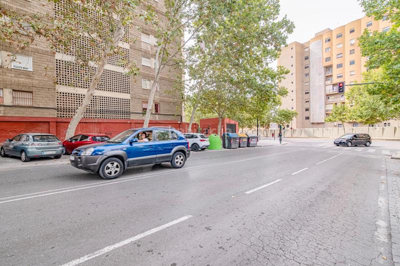 Foto 9b55220a-35d6-4565-99de-2154fbb18ade. Etagenwohnung mit parking in Cartuja Granada