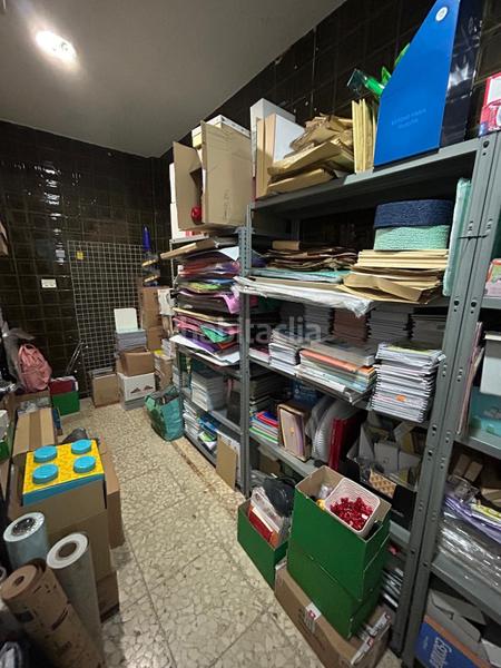 Foto 43efce6b-2e0a-4975-944f-dc51b17b0c65. Local comercial traspaso librería centro en San Miguel Armilla