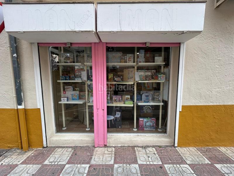 Foto 660f3abf-11f0-419d-b842-640857a6f865. Local comercial traspaso librería centro en San Miguel Armilla