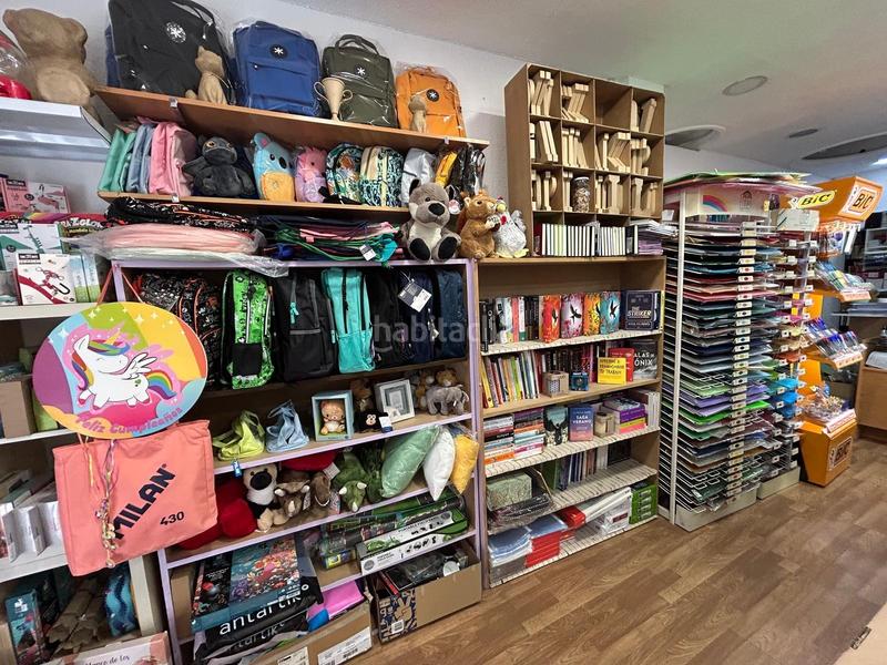 Foto 7af33741-80c9-49f5-8f61-33ecb83e8d87. Local comercial traspaso librería centro en San Miguel Armilla