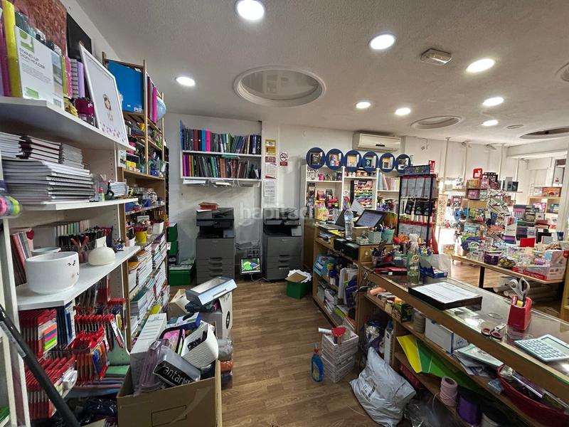 Foto b5cdc8ce-2902-4d65-b6f8-c73c4a831cef. Local comercial traspaso librería centro en San Miguel Armilla