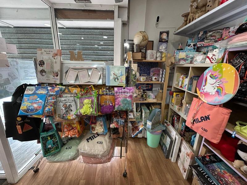 Foto cc7cc3d5-d839-4ce4-b1fc-611537bc7aae. Local comercial traspaso librería centro en San Miguel Armilla