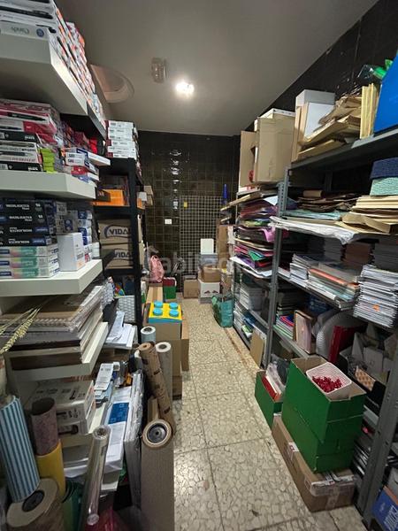 Foto e0d41014-1492-4ec9-9424-1ebd0d87a31f. Local comercial traspaso librería centro en San Miguel Armilla