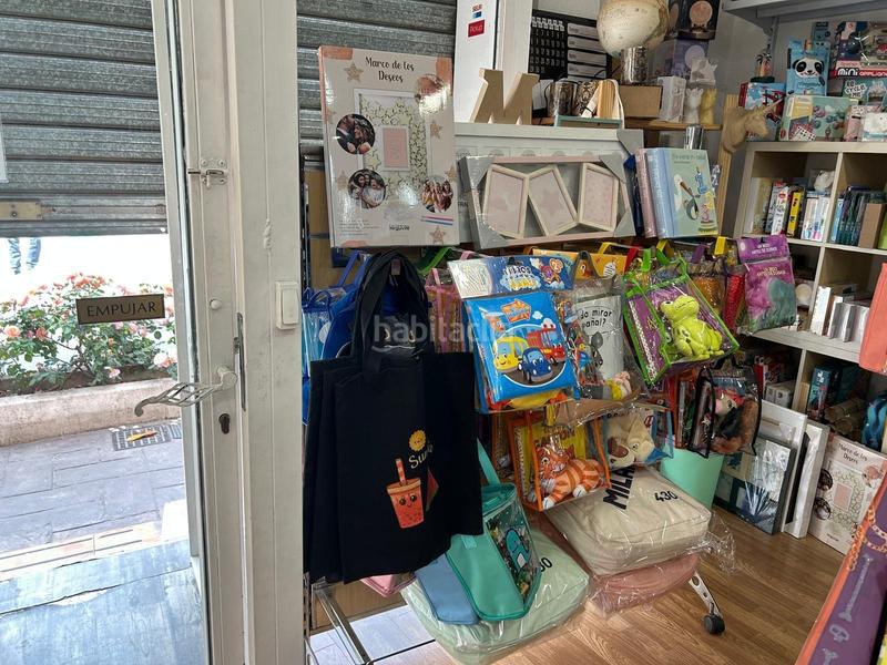 Foto e7568aa8-b41a-483c-b012-54f560c53131. Local comercial traspaso librería centro en San Miguel Armilla