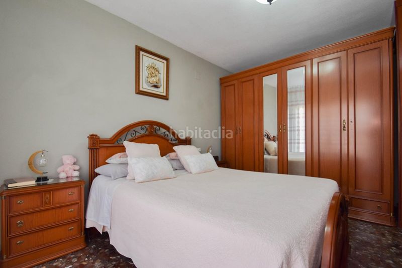 Foto 349b6fda-dc62-4523-944a-9d6527ca28f9. Casa adossada amb aparcament a Peligros