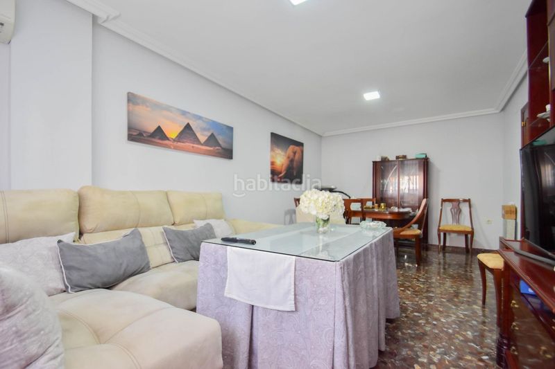 Foto b58111cf-3e02-408e-82b2-b54d3882d1a0. Casa adossada amb aparcament a Peligros