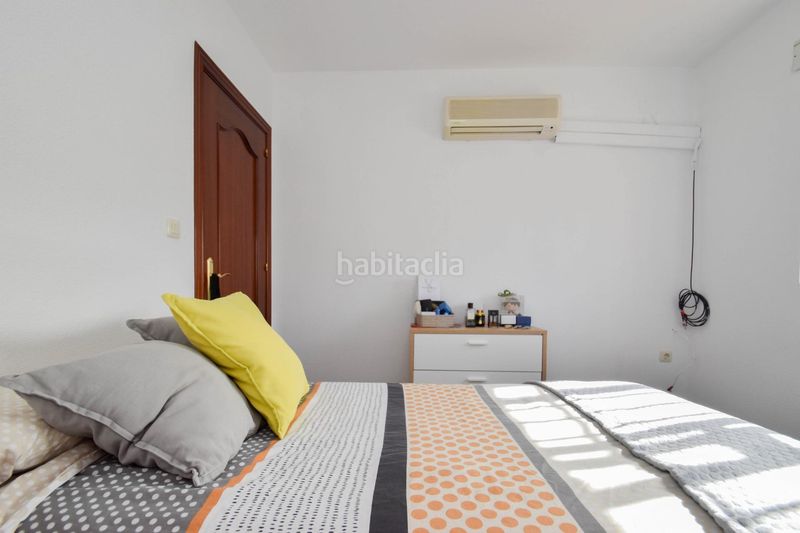 Foto f1d59d95-e132-48f7-be0c-51ac12a2a628. Casa adossada amb aparcament a Peligros