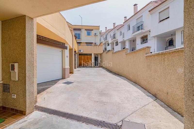 Foto 9fd9a865-5877-4107-82a7-9ed69218936f. Semi detached house with heating parking in Barrio de la Vega Monachil