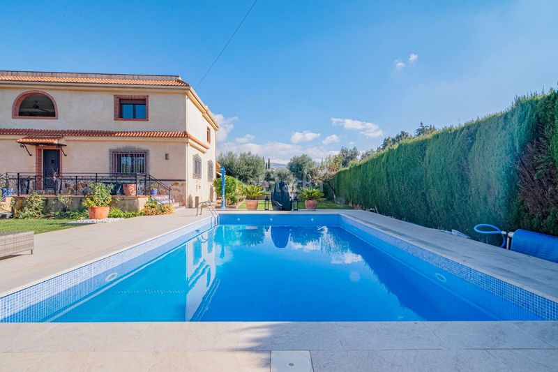 Foto 7f73d053-32b3-49c7-9c85-da6770d112ca. Xalet amb aparcament piscina a Gójar