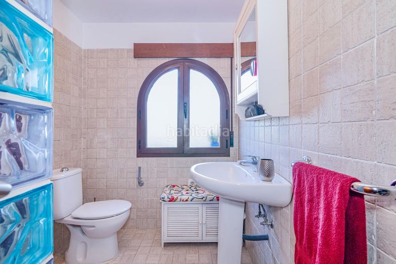 Foto c588c371-a0ed-45b3-85ba-bd19434f31f2. Xalet amb aparcament piscina a Gójar