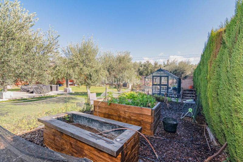 Foto e130481a-a20b-4e23-8275-e1c82a6f20e0. Xalet amb aparcament piscina a Gójar