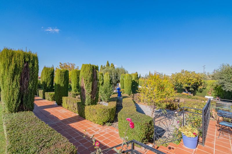 Foto eac454ab-c7ab-401d-8ee3-ff594d8a6157. Xalet amb aparcament piscina a Gójar