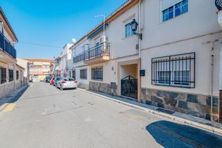 Maison  Calle sevilla. Casa a la venta en las gabias muy cerca de la futura parada del