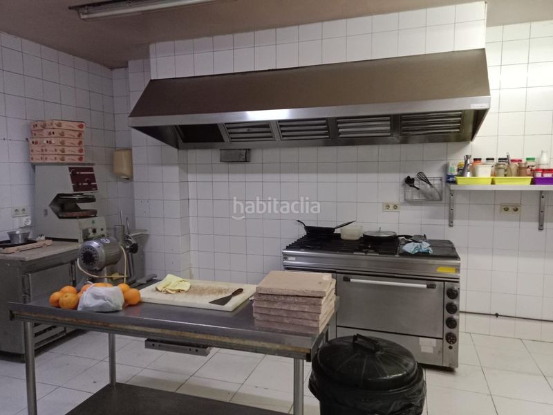 Foto 292e61ac-17fd-41fa-8cd2-2debb52617b5. Local comercial a Centro Salobreña