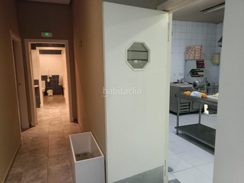 Foto 70df1f9d-9247-443a-a87a-c65847aa2054. Local comercial a Centro Salobreña