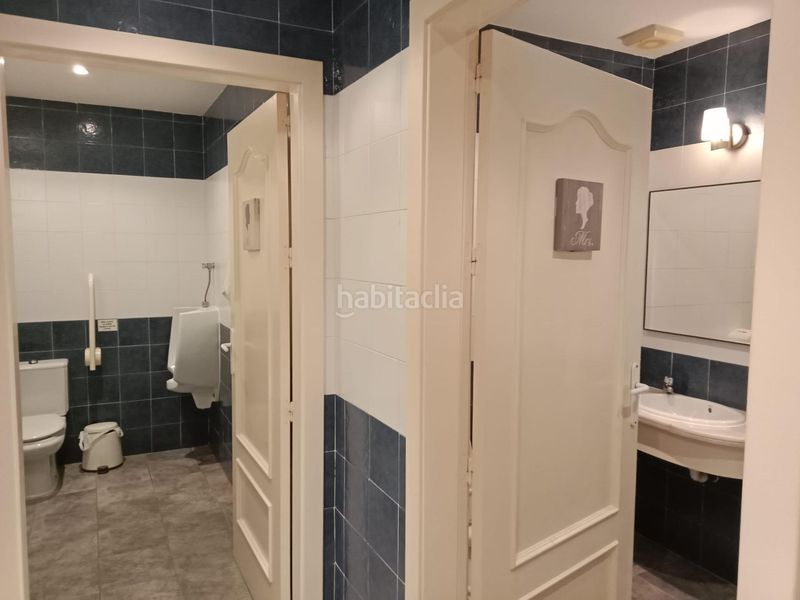 Foto fed2b40c-72cd-40bc-b87e-a5ef3735b2f0. Local comercial a Centro Salobreña