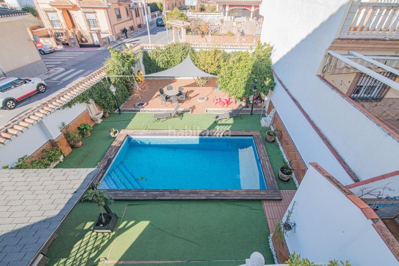 Foto a4529d11-c802-4bc5-905a-60b6811f57c8. Xalet amb aparcament piscina a Maracena