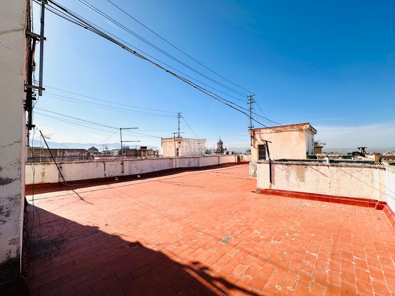 Foto 0b579531-e019-4198-8ab2-489665d4dbdf. Pis amb aparcament a Centro - Sagrario Granada