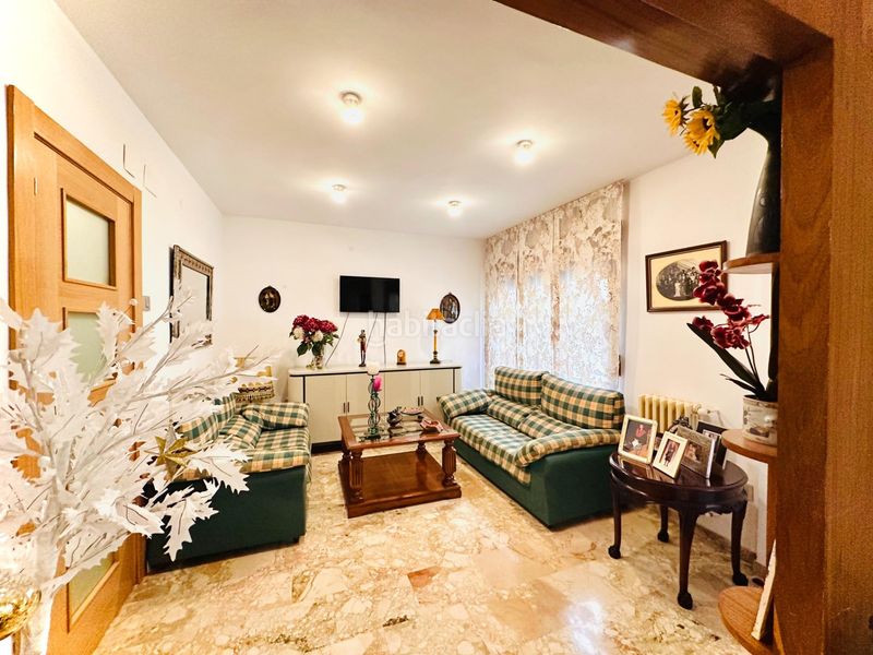 Foto 1c6bf9ef-00bf-4230-9661-60c39147ec3a. Pis amb aparcament a Centro - Sagrario Granada