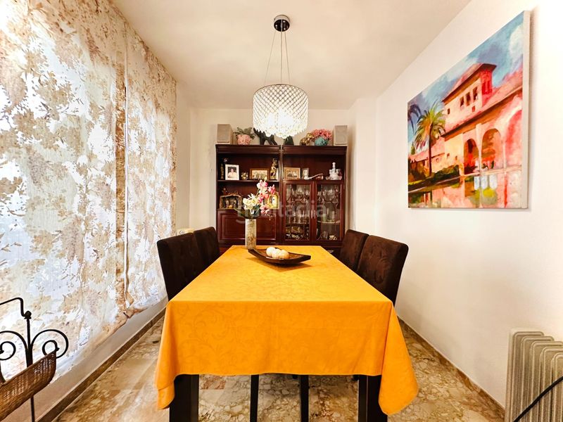 Foto 9297474f-9a42-4b7b-ae02-c2b3703fd42c. Pis amb aparcament a Centro - Sagrario Granada