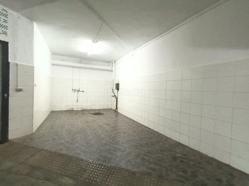 Foto 5826a1b7-624a-463a-a805-816768ddb3f4. Car parking in calle albuñol 3 in Barrio de Zaidín Granada