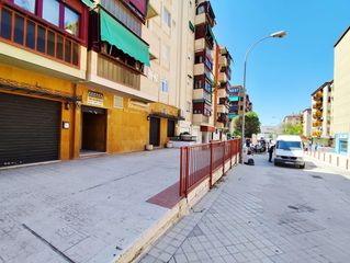 Local Comercial a Calle ALBAHACA