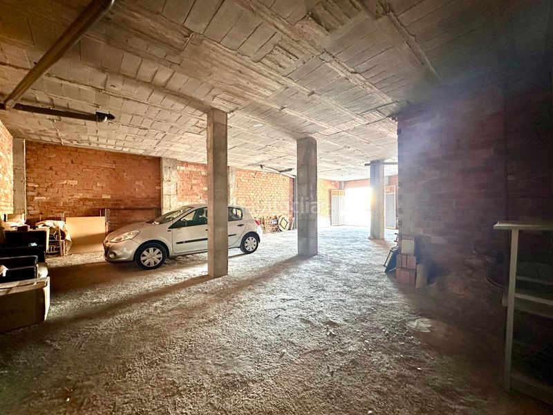 Foto 23a72698-6393-4dae-8fa7-49ca18cb5fd4. Casa amb aparcament a Maracena