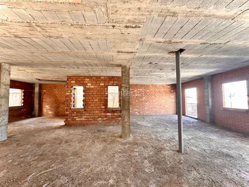 Foto 670d2d11-fdc7-4a15-b563-ffc05bbf7700. Casa amb aparcament a Maracena