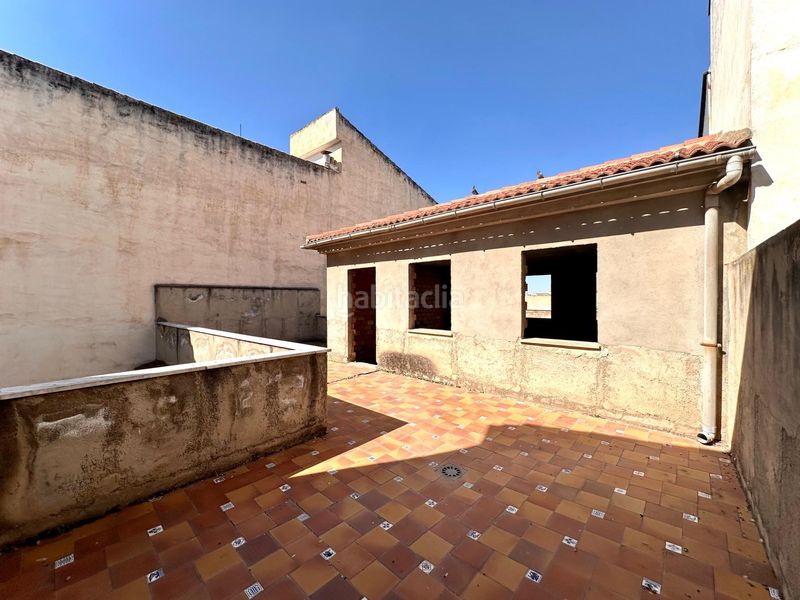 Foto b546f428-f98b-42fb-a385-8fa994de20cc. Casa amb aparcament a Maracena